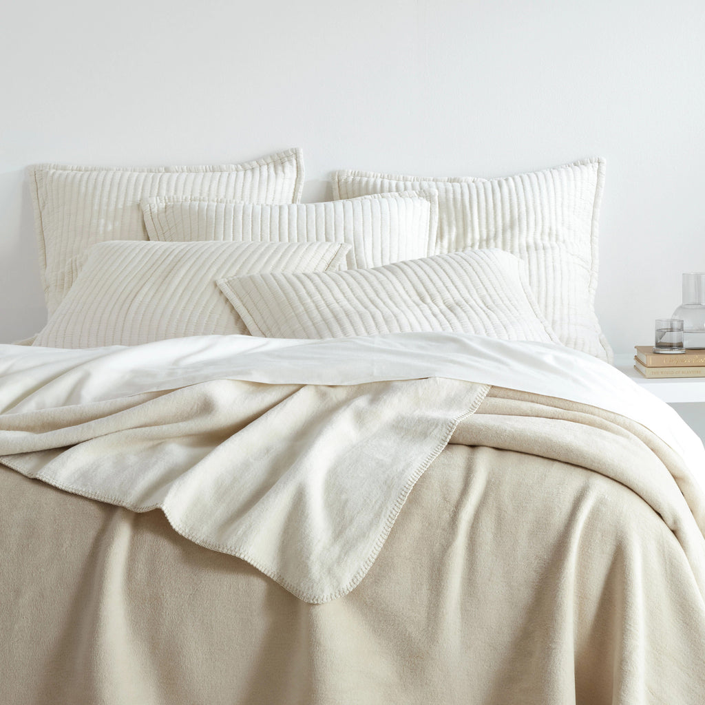 Faro Fleece Natural Blanket - Light House Co.